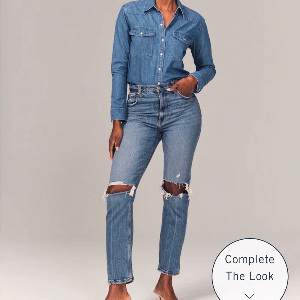Curve Love Ultra High Rise Ankle Straight Jean Size 24 Medium Ripped Wash